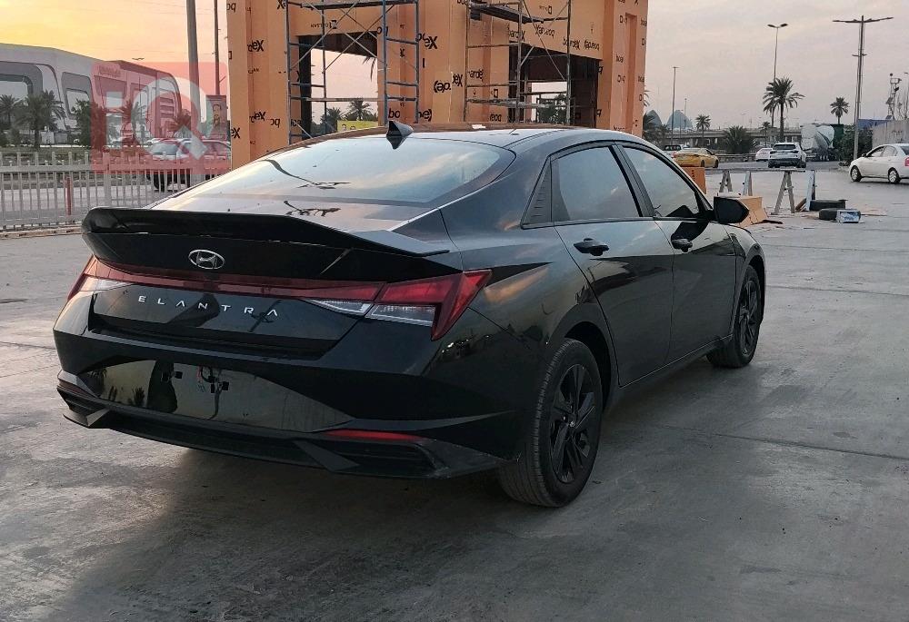 هیوندای ئەلەنترا